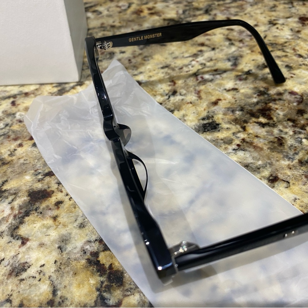 Gentle Monster sunglasses - Picture 7 of 10